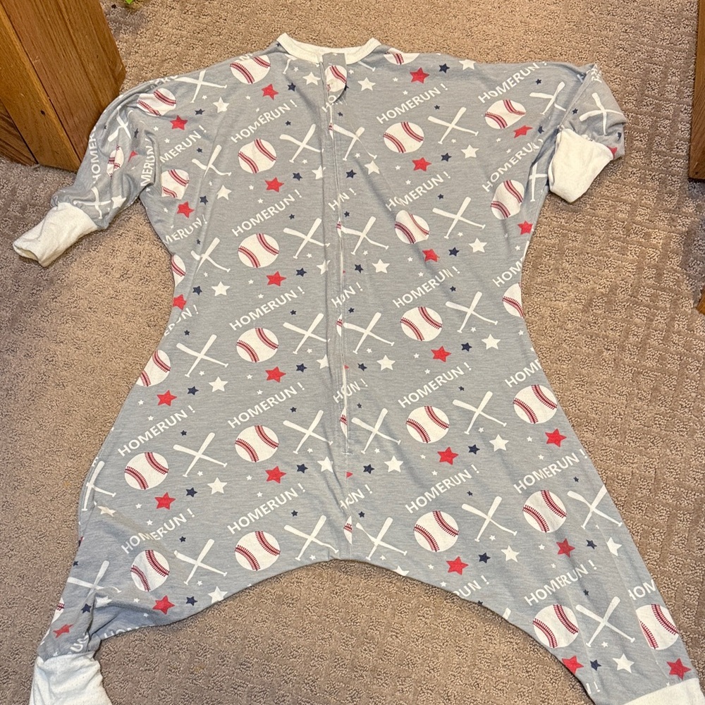 Kids Baseball-Print One-Piece Romper - Gray/Red